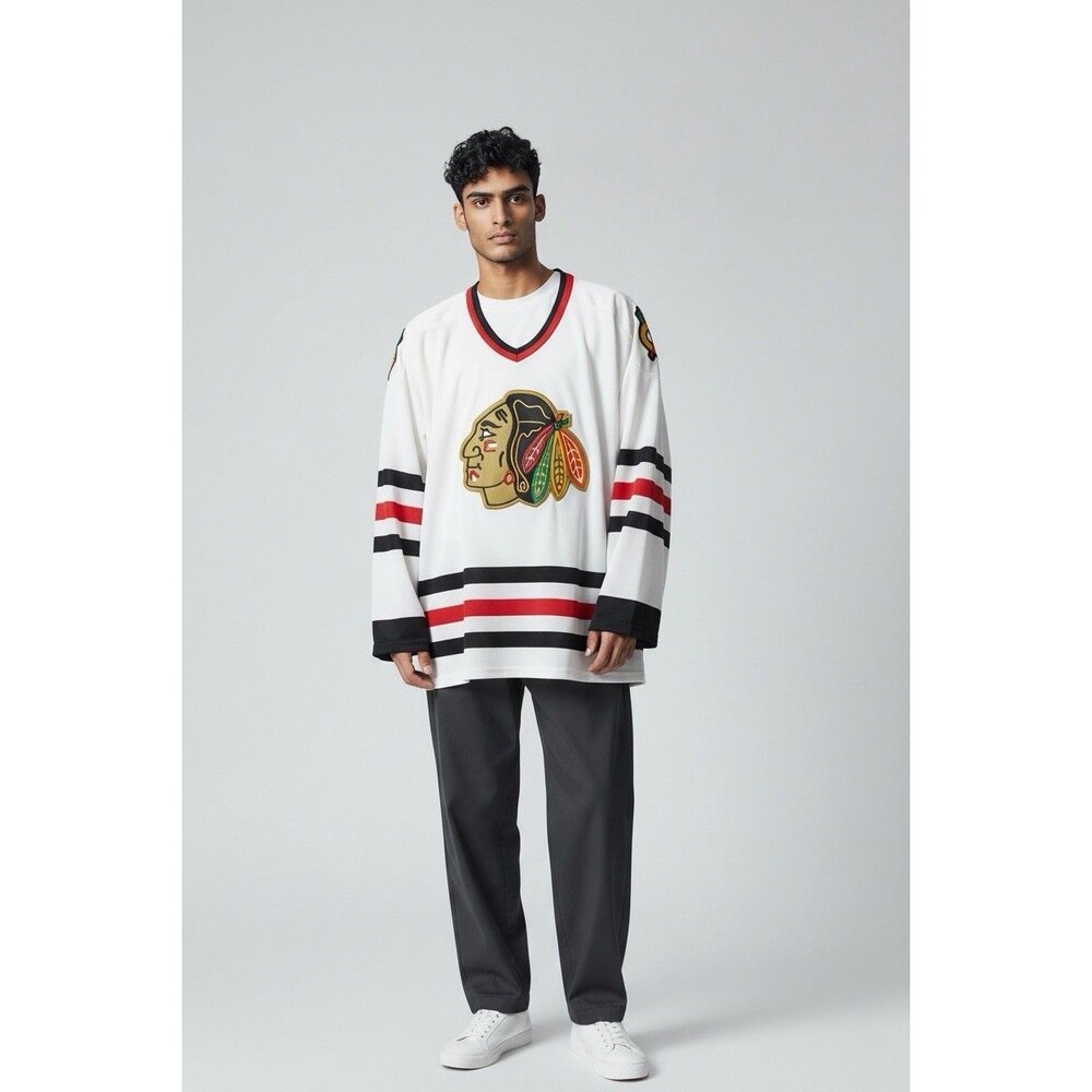 Vintage 1990s CCM Sport Chicago Blackhawks Hockey Jersey Men’s Large Made Canada